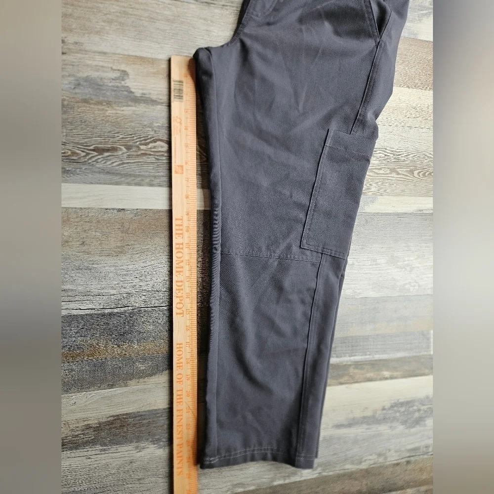 FIGS Men's Small Scrub Pants Grey